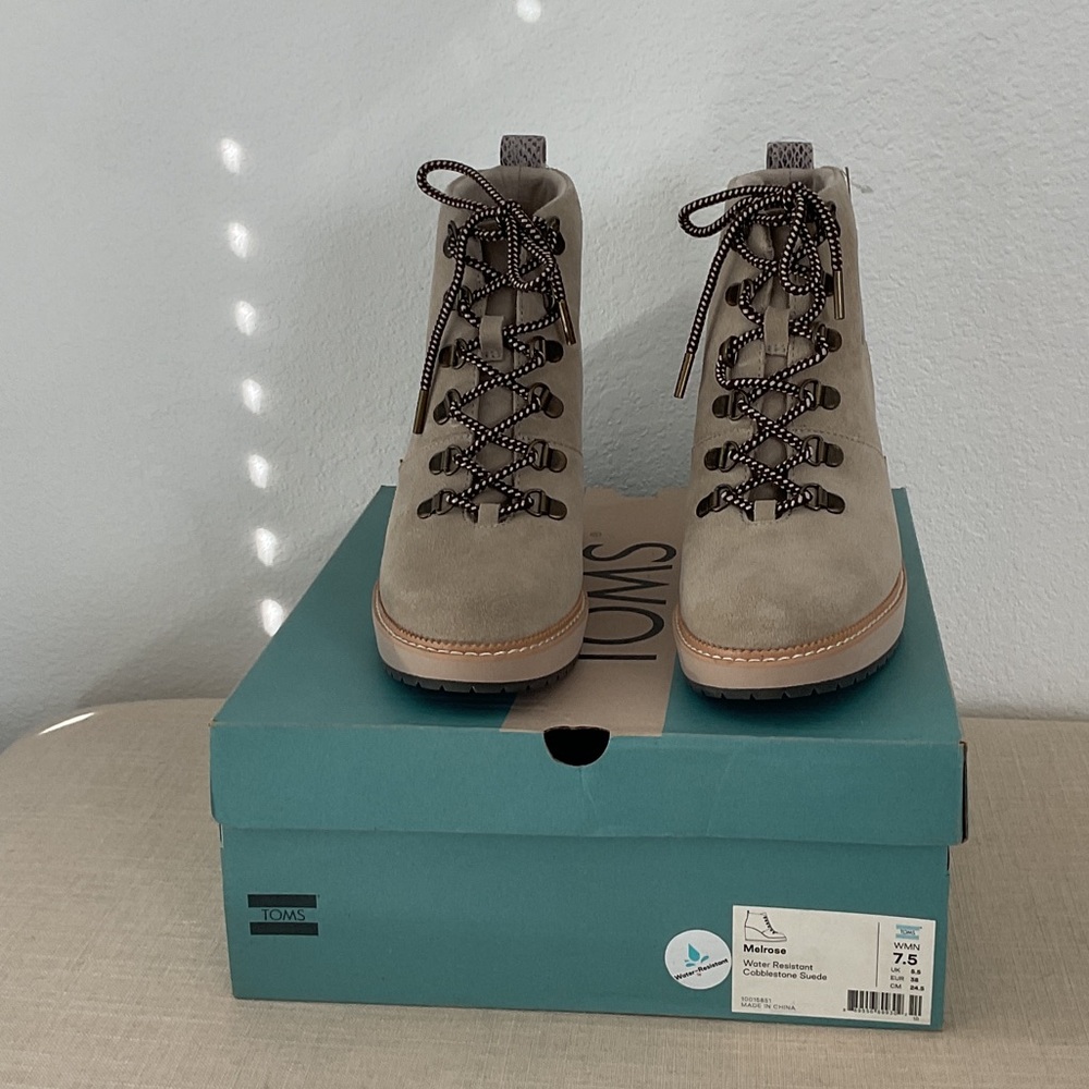 TOMS Women's Lace Up Boots in Tan